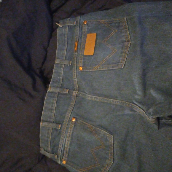 Used Wrangler pro rodeo jeans - Picture 2 of 2